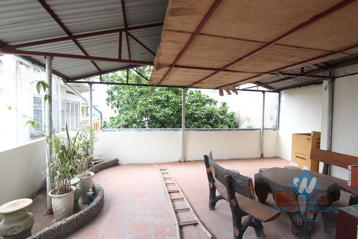Nice house with 2 bedrooms for rent in Xuan Dieu st, Tay Ho district 